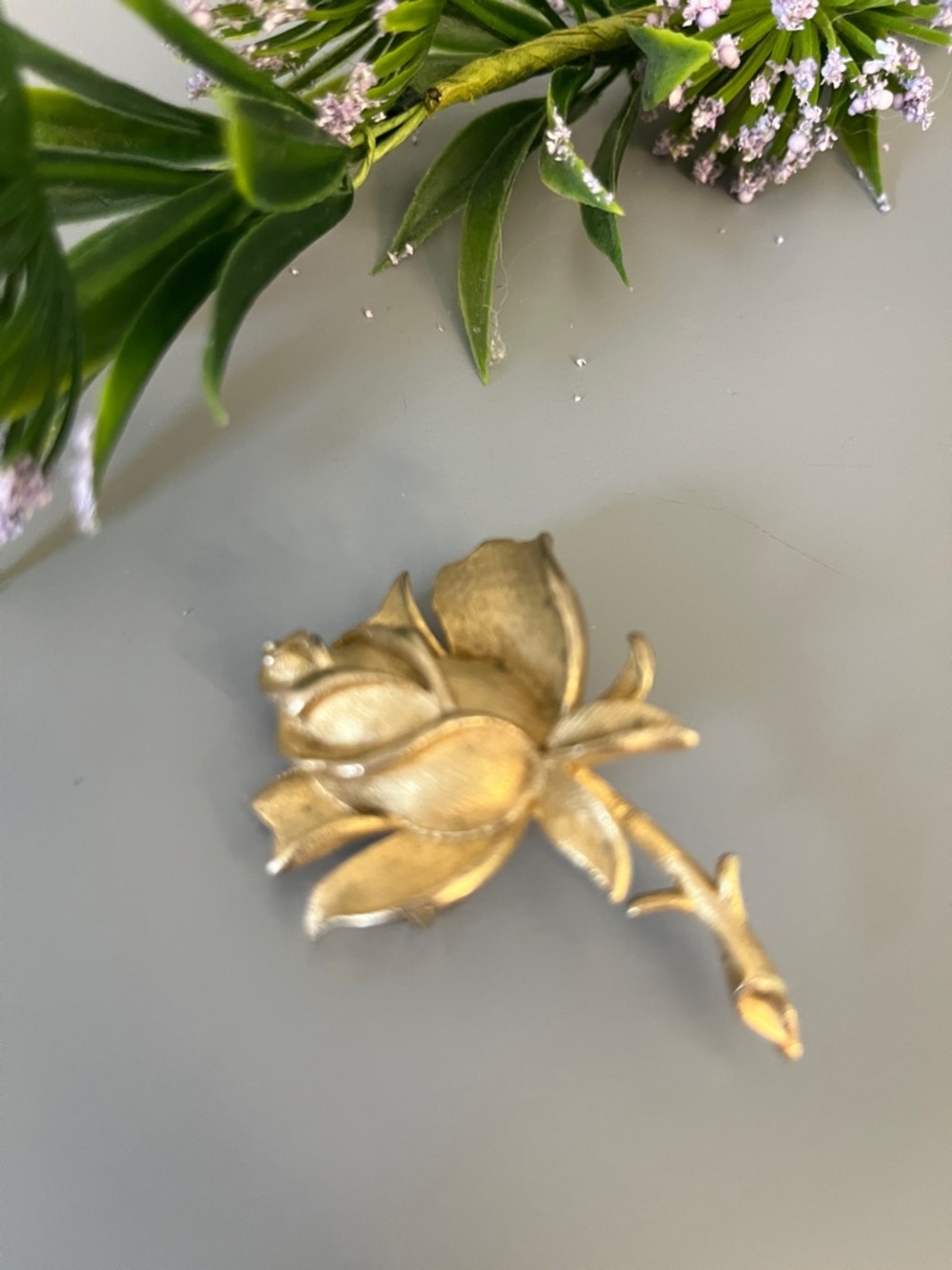 Gold & Silver Decorative Brooch Trio — Rose, Pineapple & Rope Knot - Picture 4 of 6